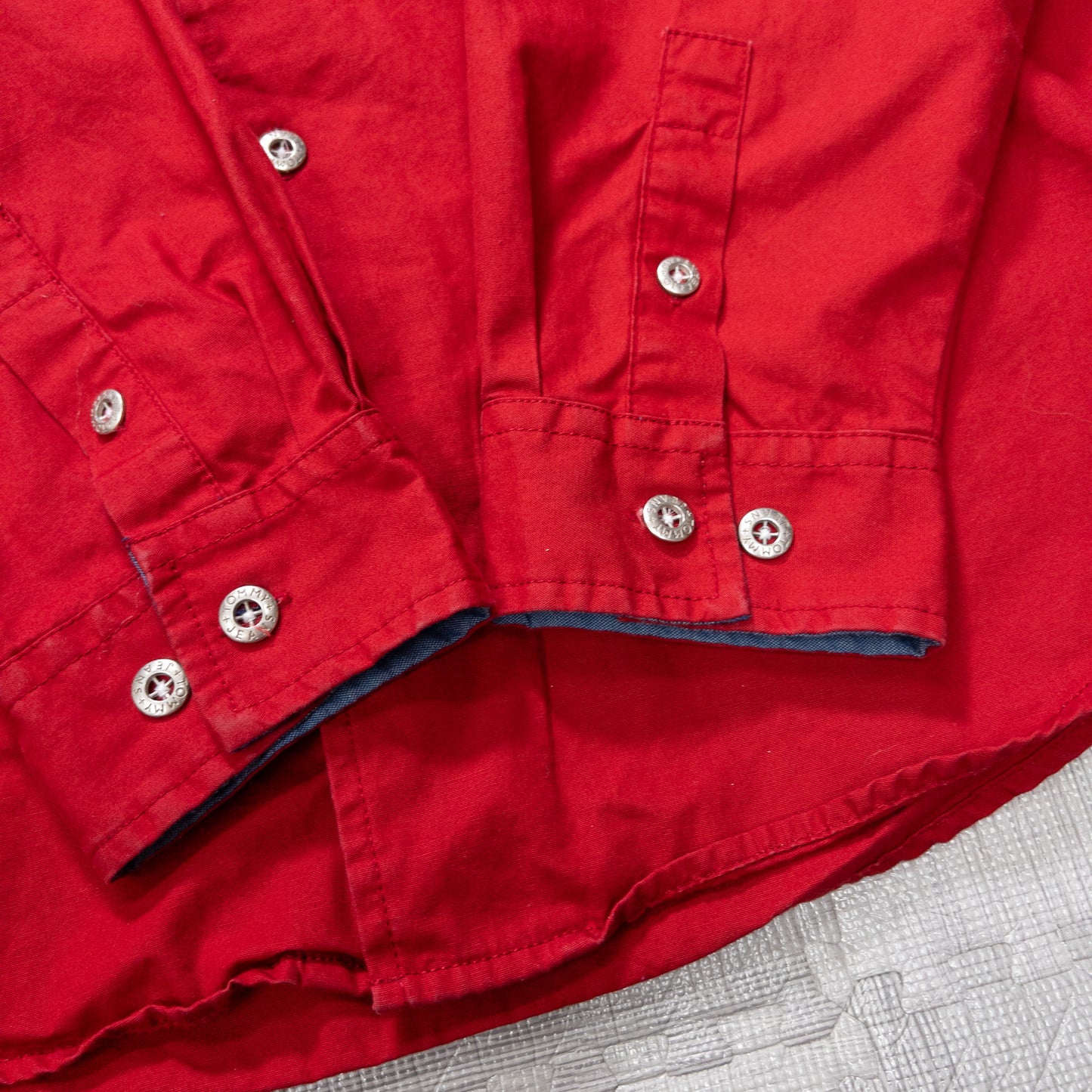 TOMMY HILFIGER トミーヒルフィガー 長袖シャツ レッド メンズL