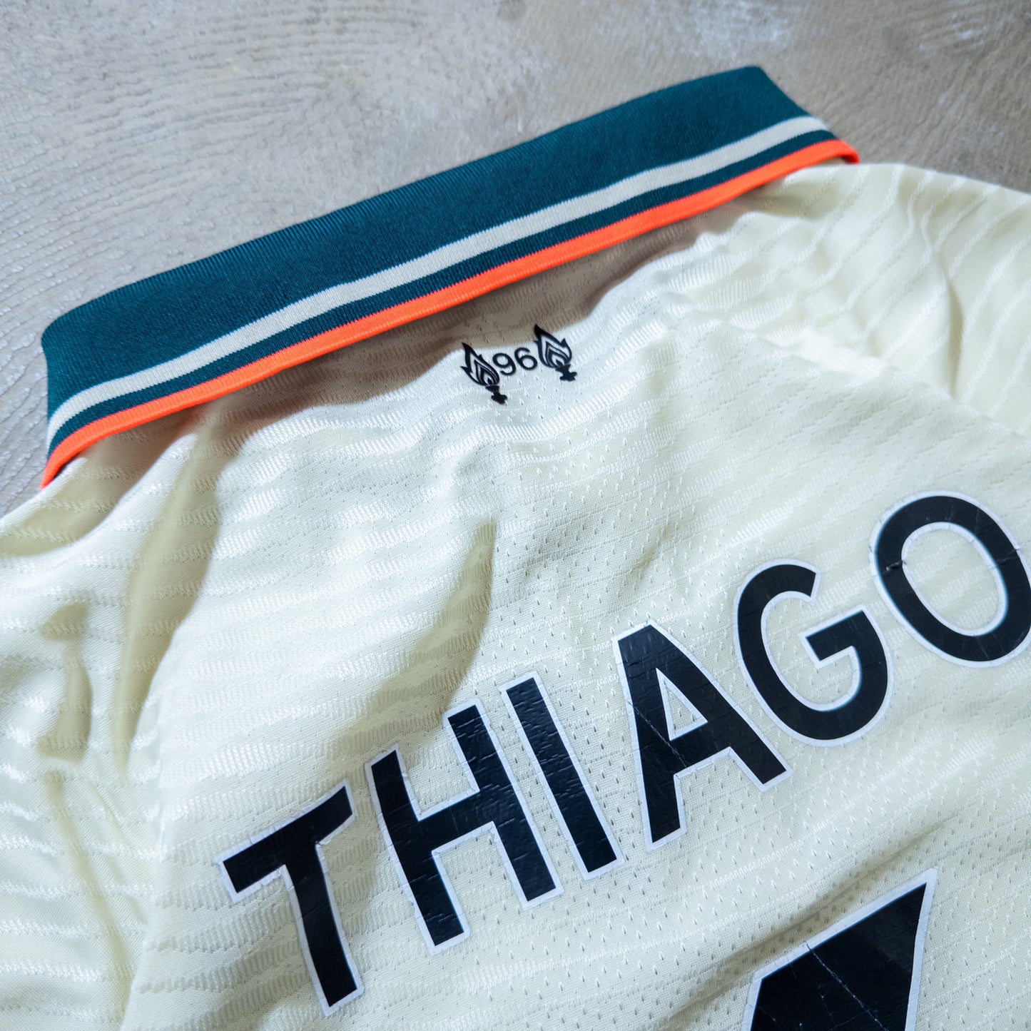 Liverpool FC リバプールFC アウェイ サッカーユニフォーム THIAGO #6 L