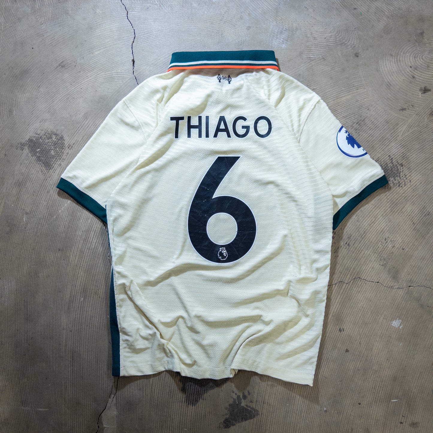 Liverpool FC リバプールFC アウェイ サッカーユニフォーム THIAGO #6 L