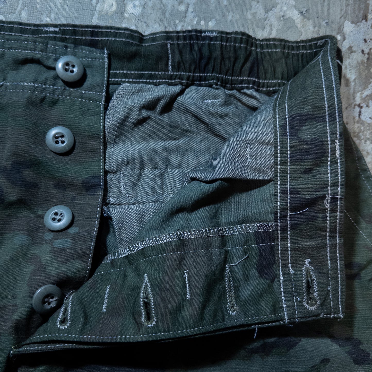 US.ARMY ACU ウッドランドカモパンツ 黒染め 31-REGULAR (M相当)