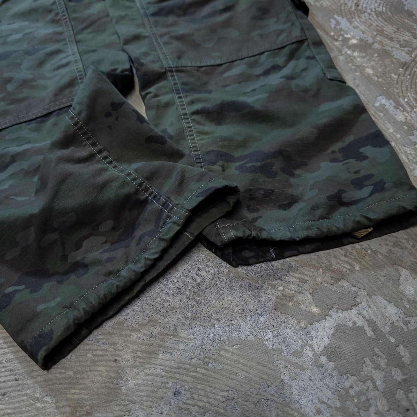 US.ARMY ACU ウッドランドカモパンツ 黒染め 31-REGULAR (M相当)