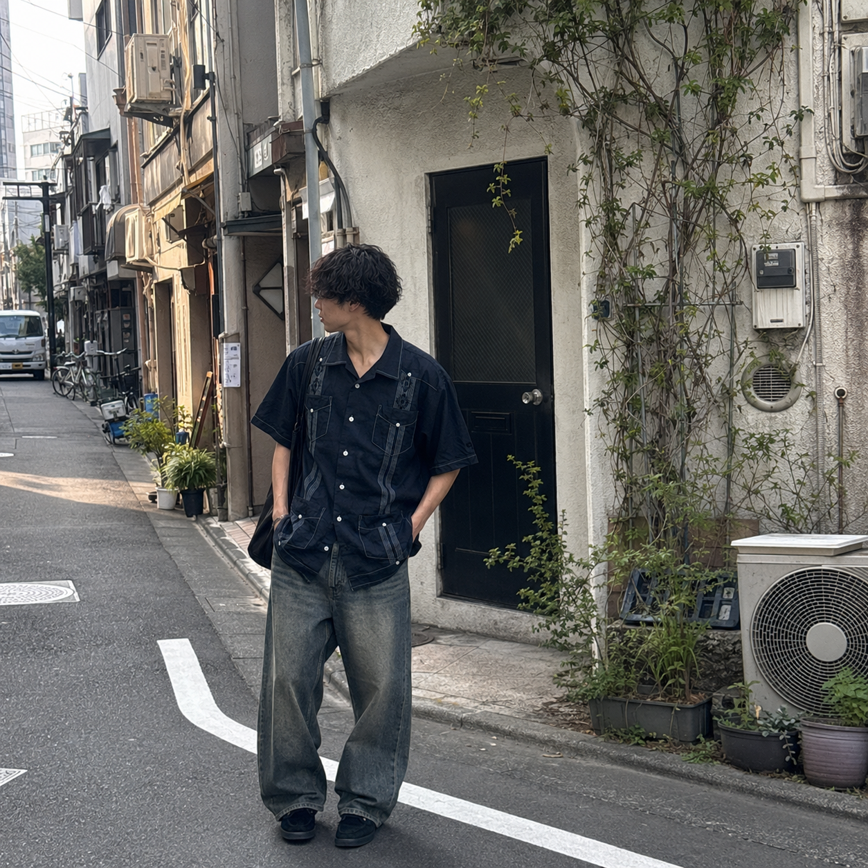"Deep Black" Cuba Short Shirt
