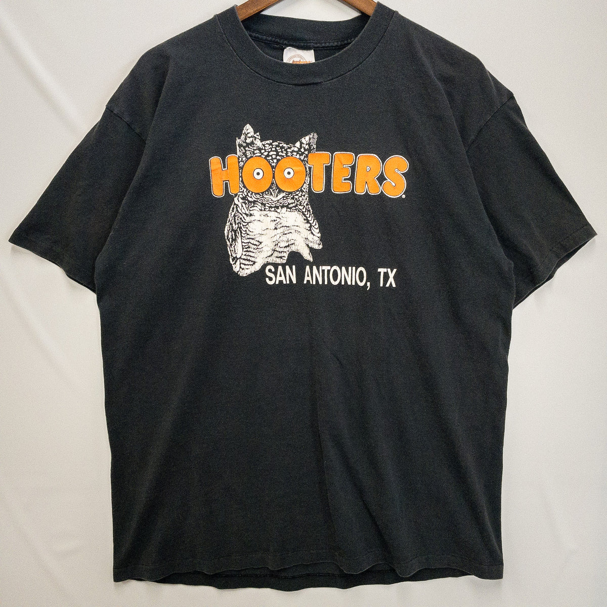 [メンズL] 90年代 Tシャツ Hooters フーターズ プリント