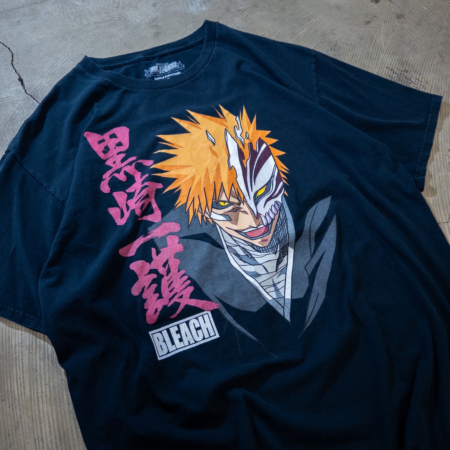 [メンズM] 00年代 Tシャツ アニメT BLEACH ブリーチ 黒崎一護