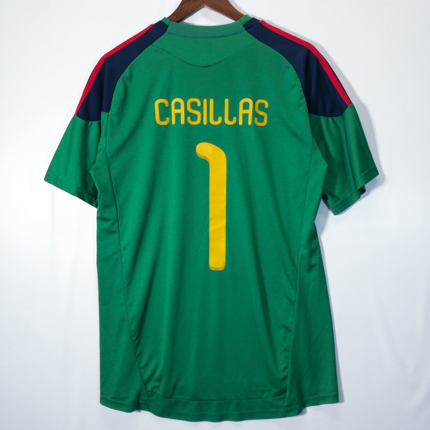サッカーユニフォーム スペイン代表 カシージャス L グリーン 胸元エンブレム 刺繍ロゴ adidas/アディダス