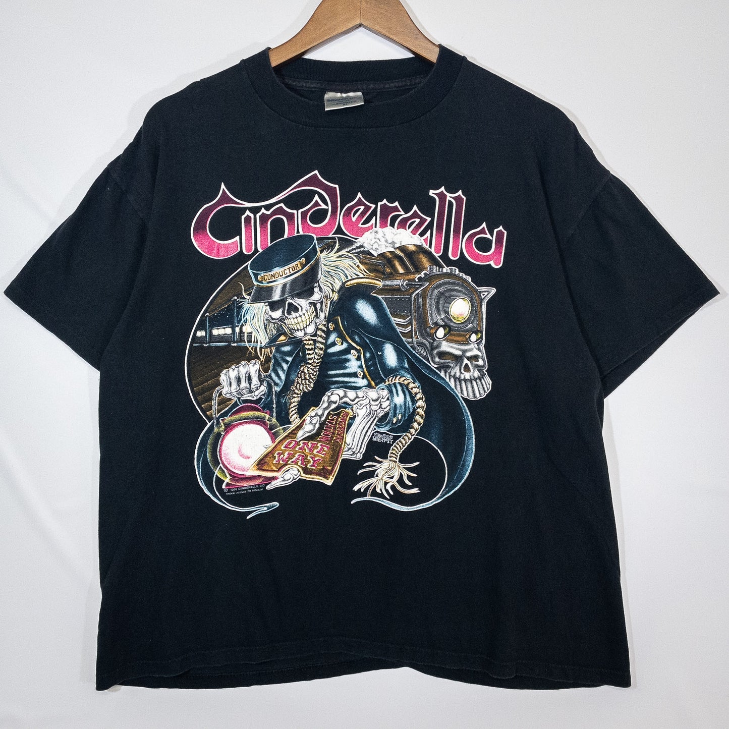 [メンズL] 90年代 The Brockum Group/ザ・ブロッカム・グループ Tシャツ Cinderella シンデレラ バンドプリント バンＴ