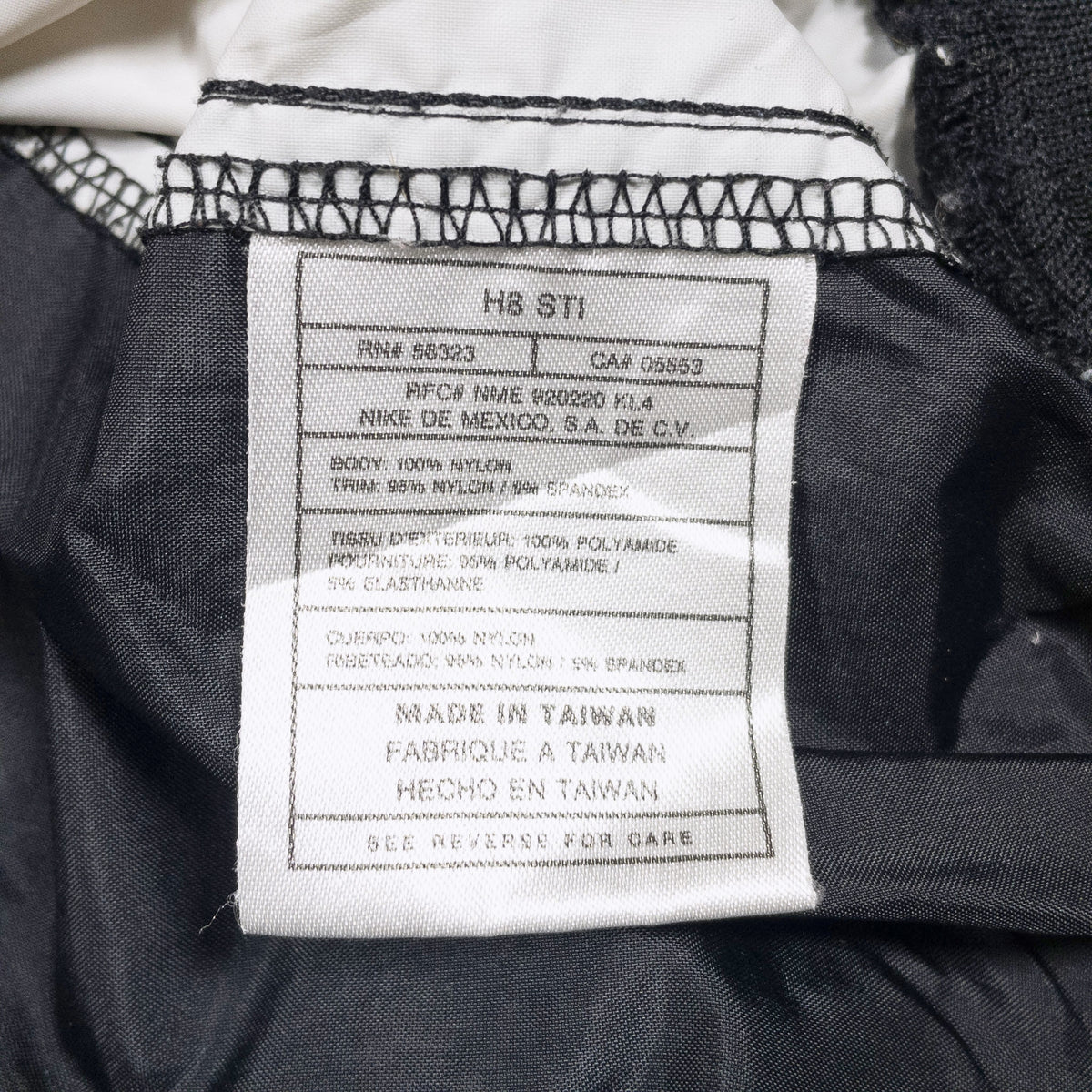 [メンズXXL] 90〜00年代 Nike/ナイキ ナイロンジャケット Vネック ナイロンプルオーバー ワンポイント