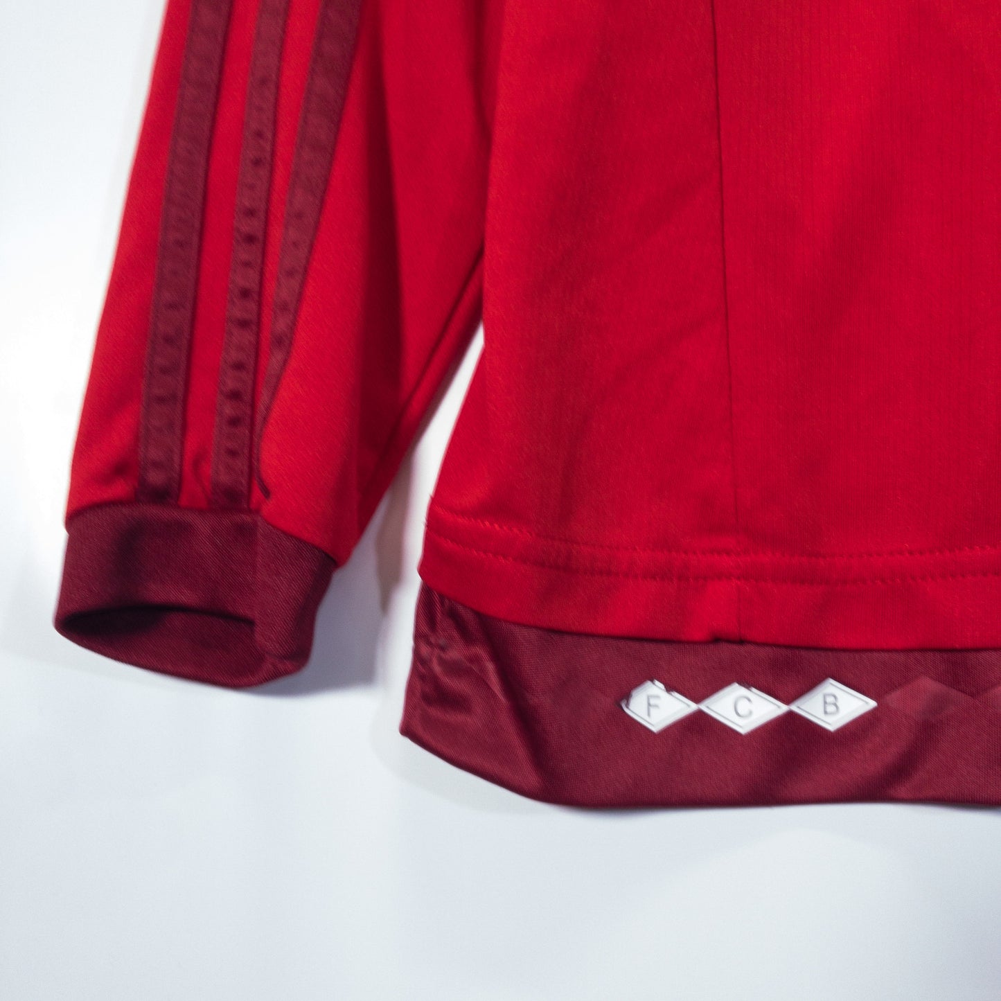 FC Bayern München バイエルン・ミュンヘン サッカーユニフォーム レヴァンドフスキ S レッド ロゴ刺繍 adidas/アディダス