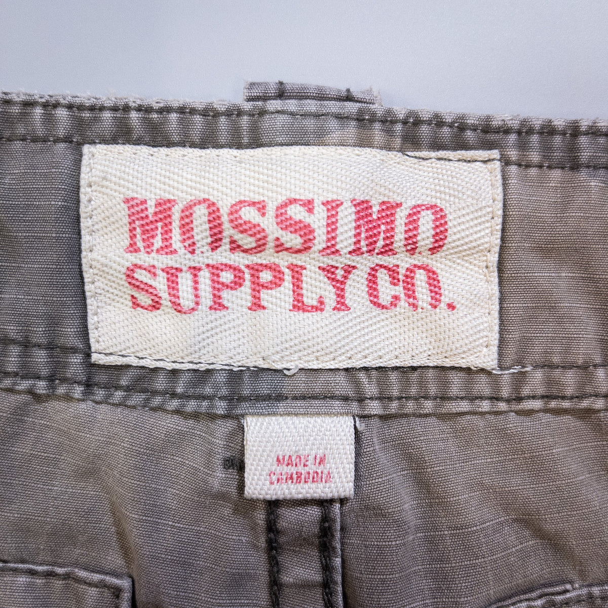 [メンズW33] 00年代 MOSSIMO SUPPLY CO. ショートパンツ カーゴショーツ
