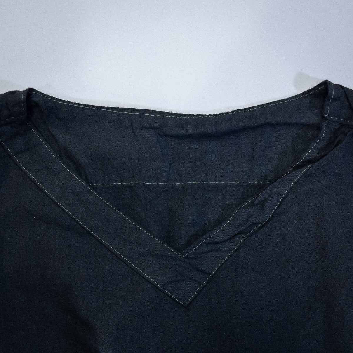 [メンズXXL] 80年代 長袖Tシャツ ソ連軍 スリーピングシャツ リネン 黒染め