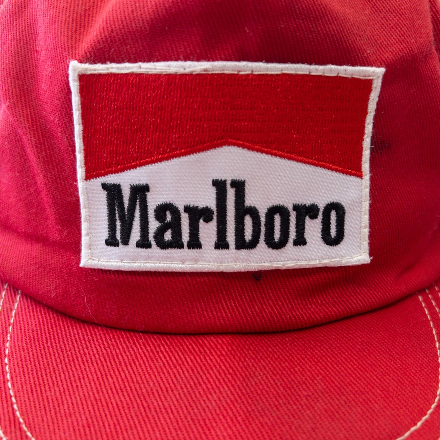 古着 90s Marlboro マルボロ ビンテージ スナップバックキャップ レッド